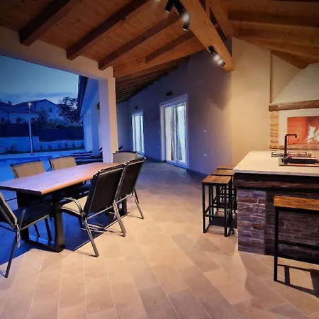 Terrana Near Rovinj For 6 People With Private Pool Villa