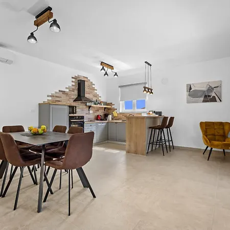 Terrana Near Rovinj For 6 People With Private Pool